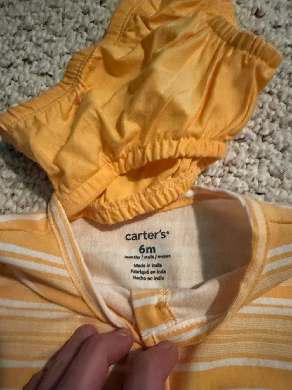Lot of Carter's Girls Miscellaneous Sizes 6 mo, 9-12 and 12 mo outfits